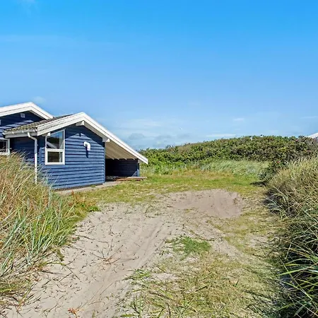 Pynten Holiday home *